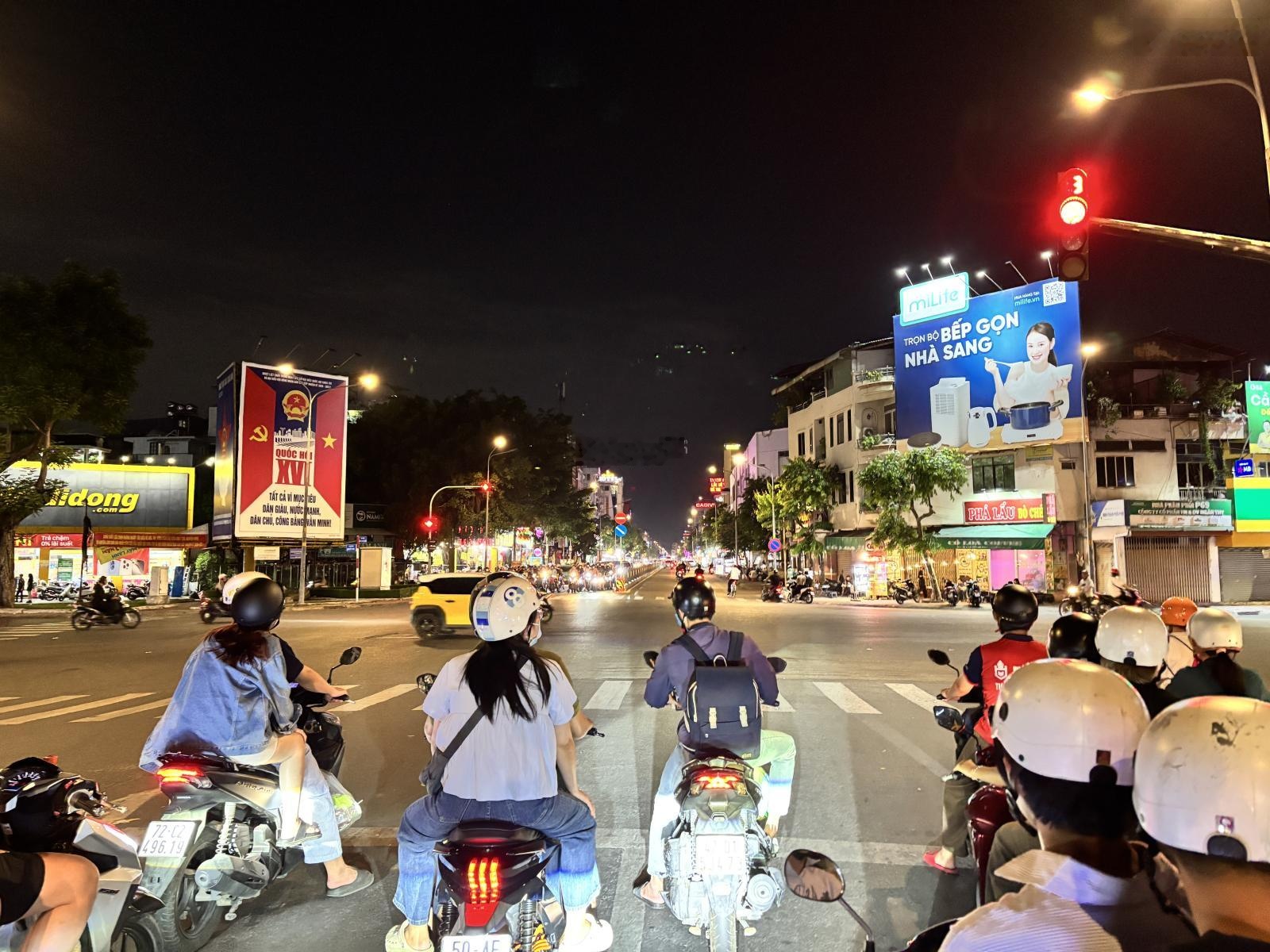 Nhà phố hiện đại 53m2 - 3 tầng - ngay khu cityland - sát mặt tiền nguyễn oanh - nhỉnh 6ty