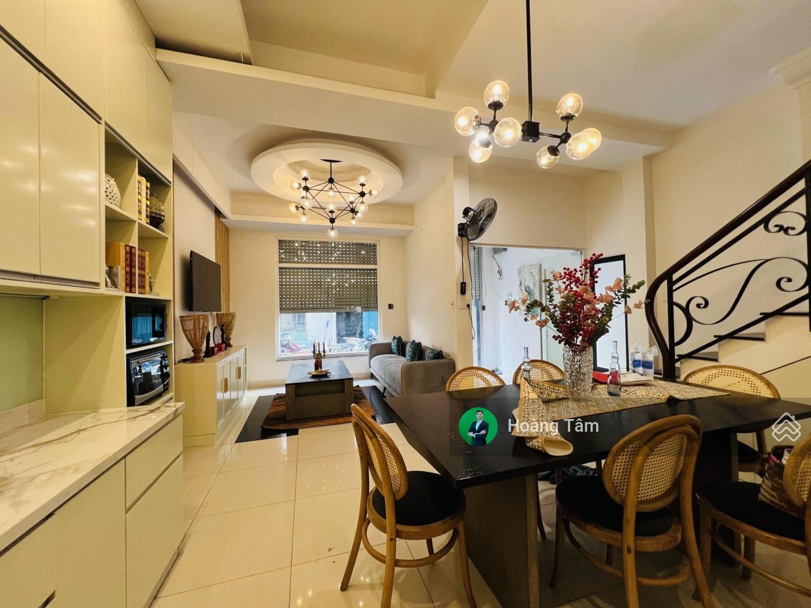 Bán Nhà Ngang 5.3m HXH Cao Thắng, Quận 10, DTSD: 159m2, 4 Tầng Nhà Đẹp, Giá nhỉnh 14 tỷ