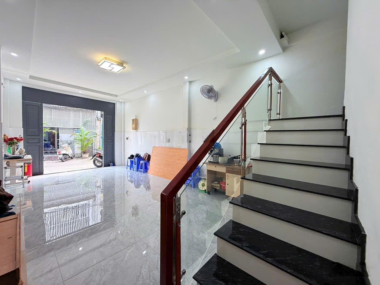 Nhà 2 mặt hẻm 52m - nhỉnh 7 tỷ - hoàng văn thụ giá tốt