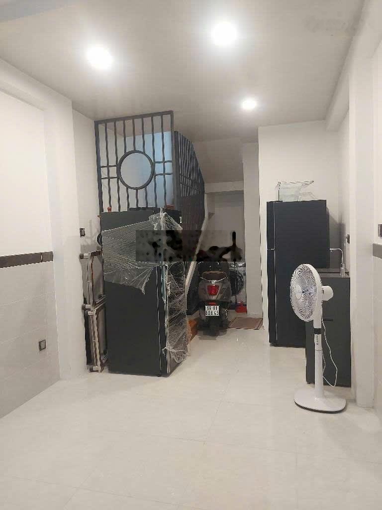 Nhà riêng tại Lê Hồng Phong, 6,5 tỷ, 30m2, 3PN, 3WC, uy tín