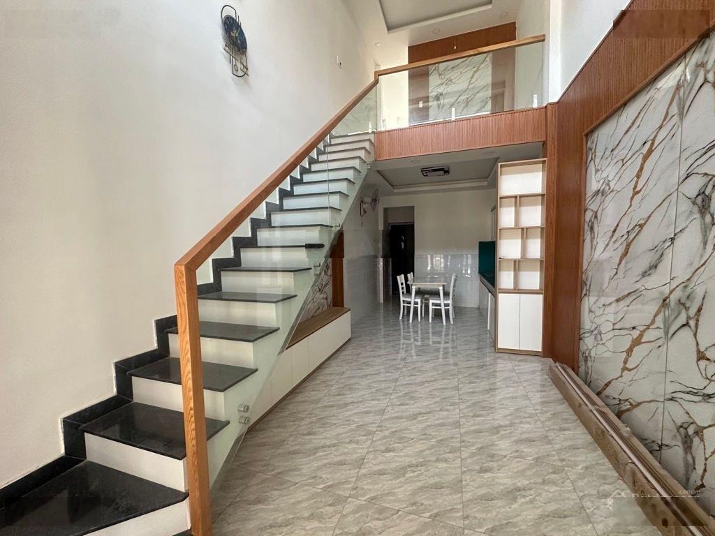 Hẻm xe hơi thới an 41m 2 tầng nhà mới