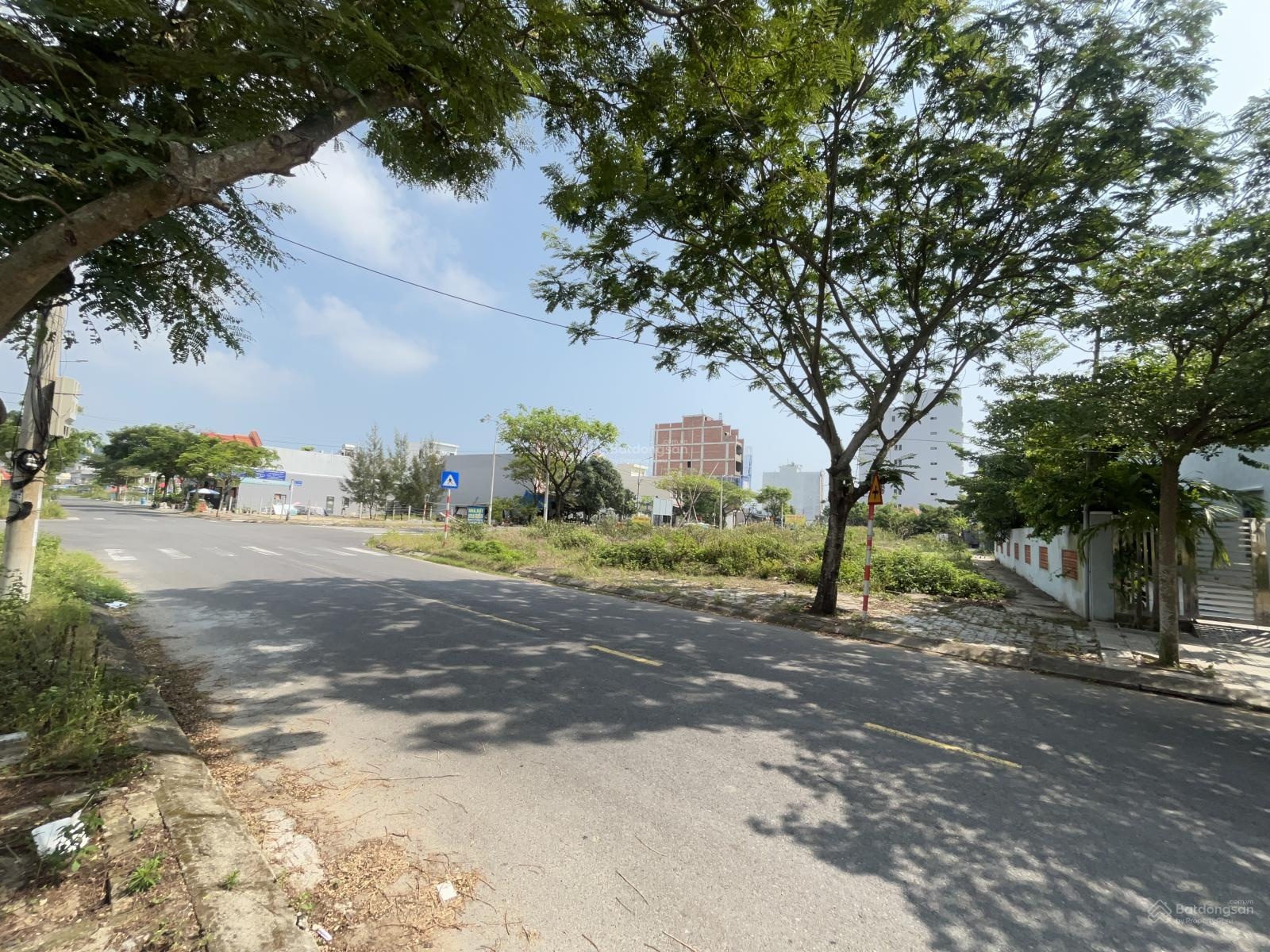Chính chủ bán lô mặt tiền ngang 7m đường lê như hổ -sát nguyễn thần hiến đường 10m5 thông bãi tắm .
