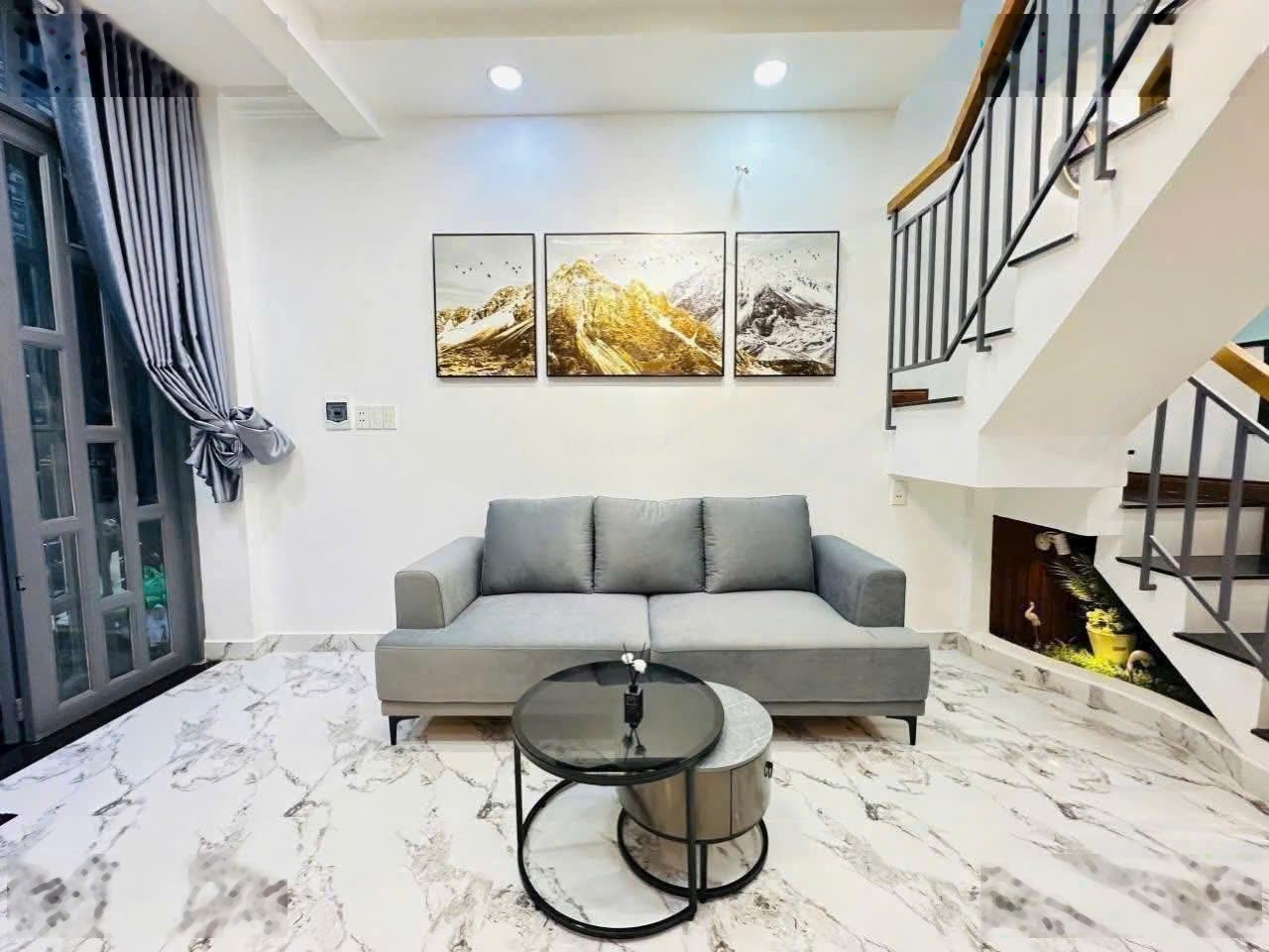 Bán căn ngay Bùi Hũu Nghĩa, Bình Thạnh. Giá: 3 tỷ 030tr. cho thuê 10tr. DT: 62,3m2, LH :0984555724