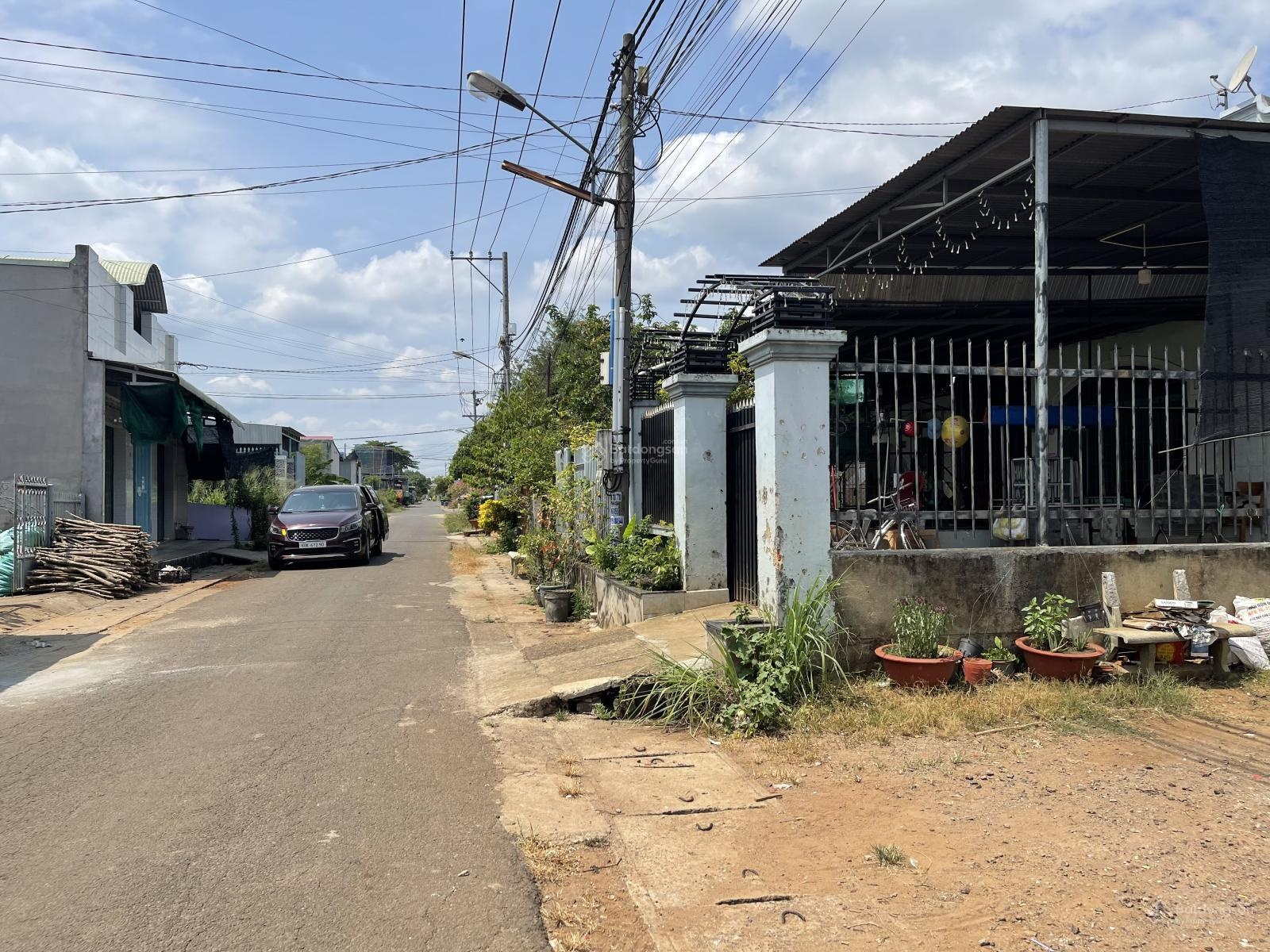 Chính chủ bán lô góc 2 mặt nhựa, 5.5x20, đất Phường Bình Lộc, TP. Long Khánh, Đồng Nai,