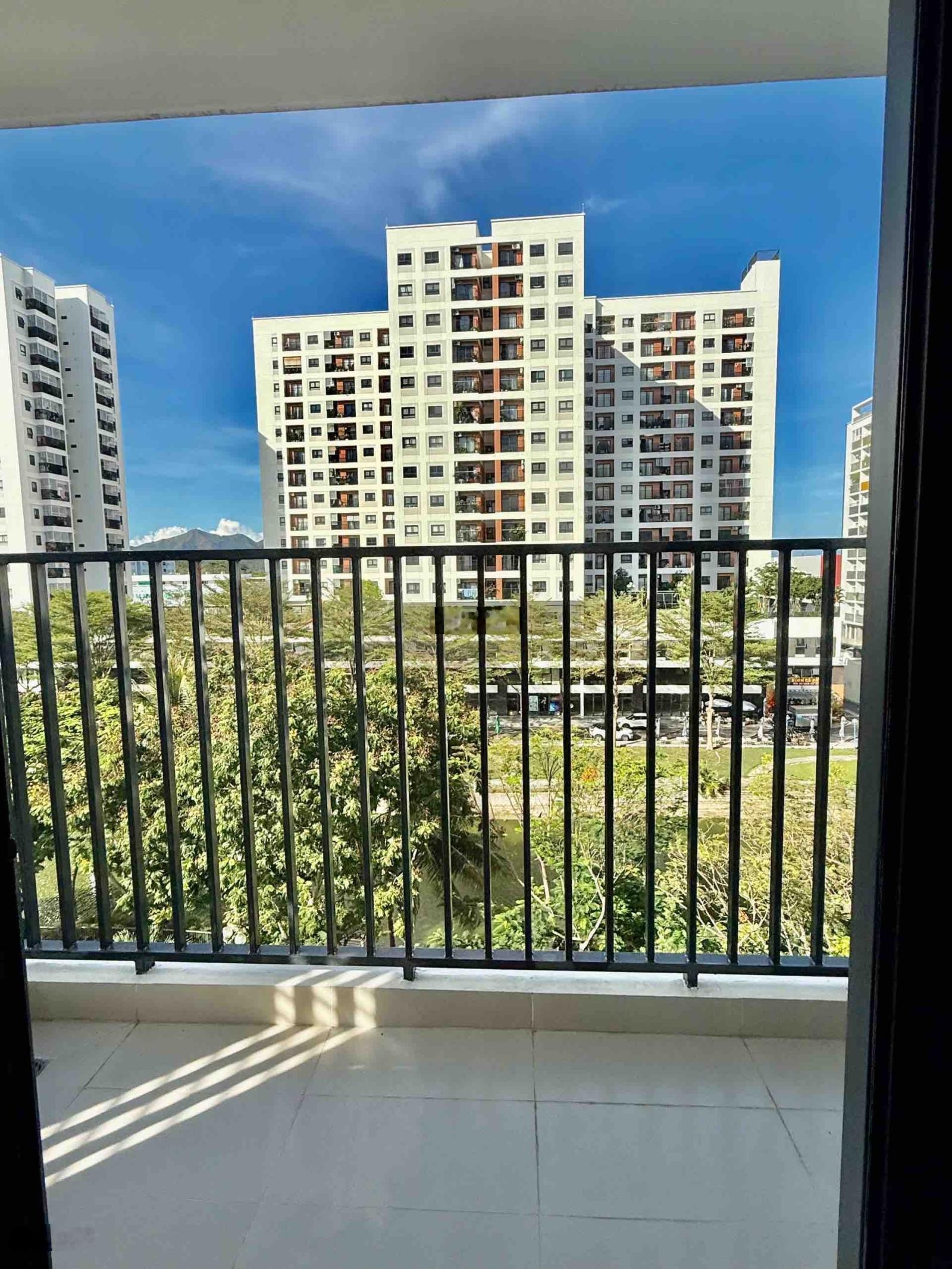 Bán căn góc mới đẹp toà ct9 vĩnh điềm trung view hồ rất thoáng mát