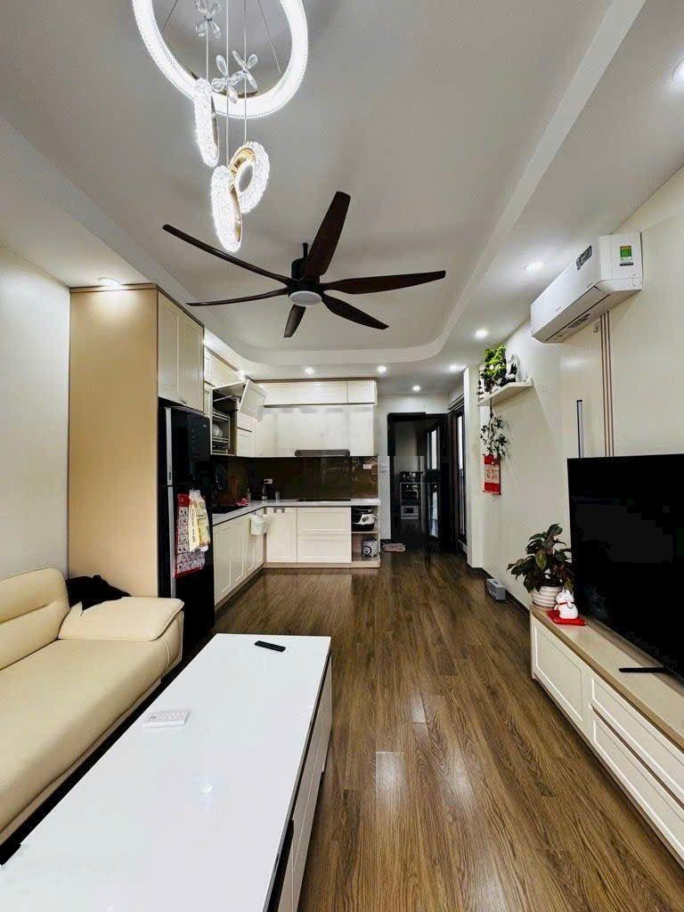 Hiếm ngọc lâm, lô góc ô tô vào nhà 7 tầng - thang máy full nội thất nhập khẩu