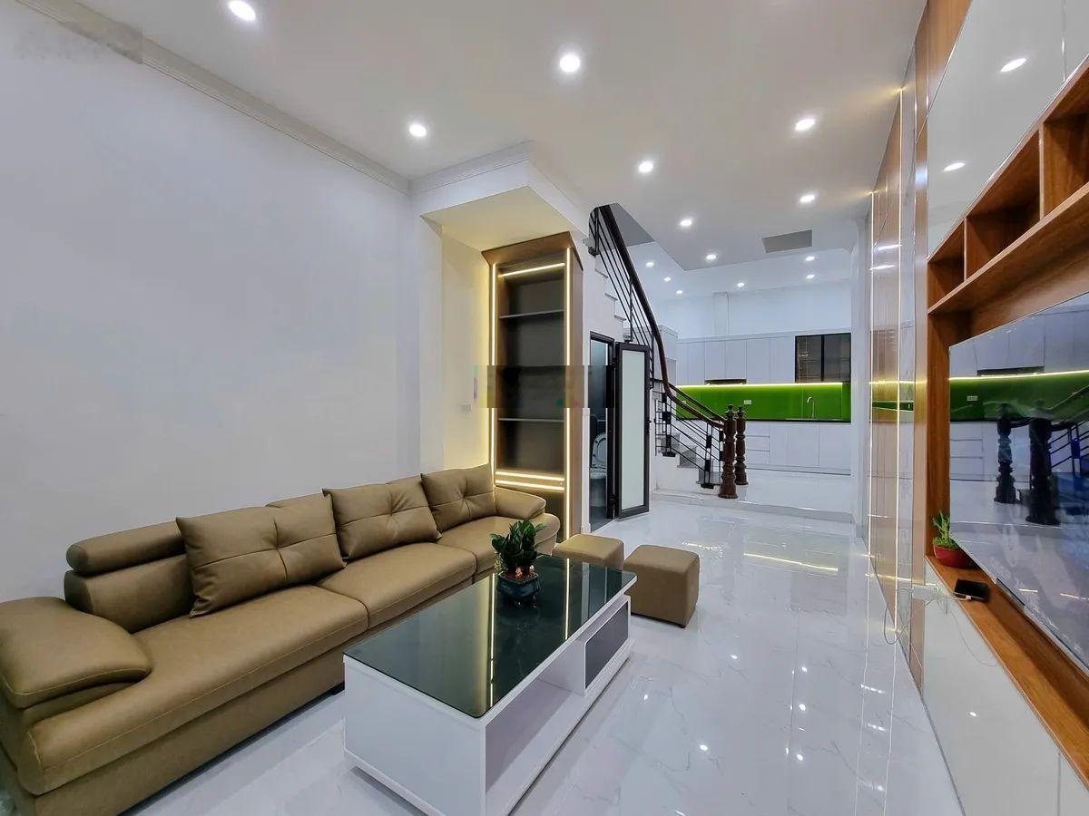 Hoa hậu Văn Phú Hà Đông, DT: 35m2 x 5 tầng, Lô góc, 3 thoáng, cách ô tô tránh10m, giá trên 7 tỷ