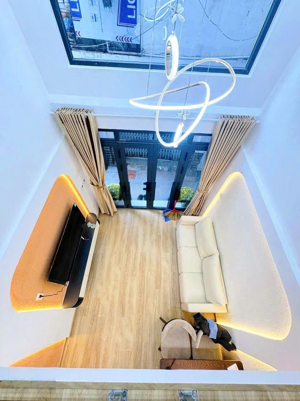 Xuất cảnh bán gấp - Bán nhà Xô Viết Nghệ Tĩnh 28m² 3 tầng - 5.48 tỷ