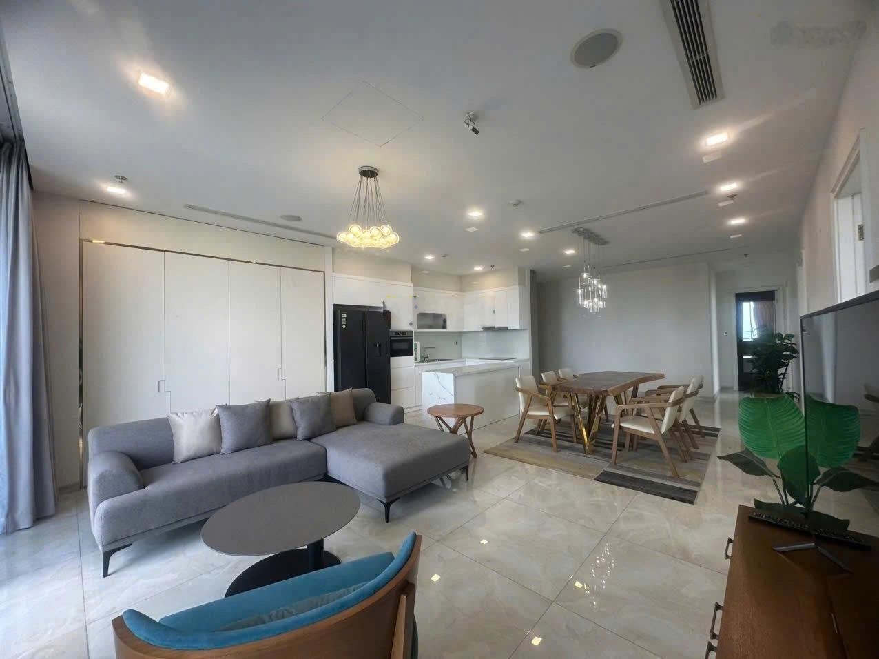 Bán CC đẹp 3PN 121m2 view sông tại Vinhomes Golden River Ba Son giá chỉ 38,5 tỷ sổ hồng tầng đẹp