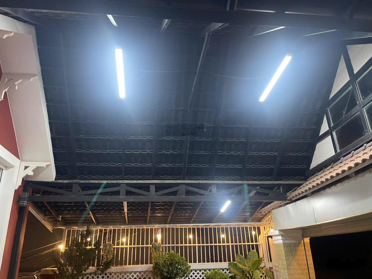 Vì cần tiền gấp, bán căn nhà tốt trong một tuần, giá ưu đãi 15,5 tỷ, sổ riêng 270m2 hai mặt tiền