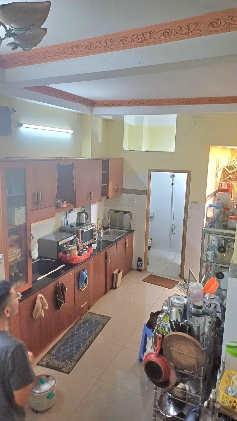 Bán nhà Bình Thạnh giáp Quận 1, 5 tầng, 77m2 công nhận, 9 phòng, vừa ở vừa cho thuê, chỉ 9.7 tỷ tl.