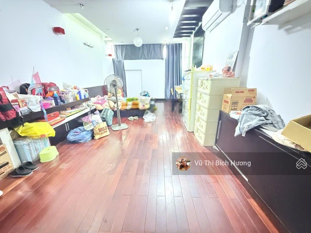 Mặt tiền đồng đen trung tâm bảy hiền 4 tầng vỉa hè 5m kinh doanh sầm uất**