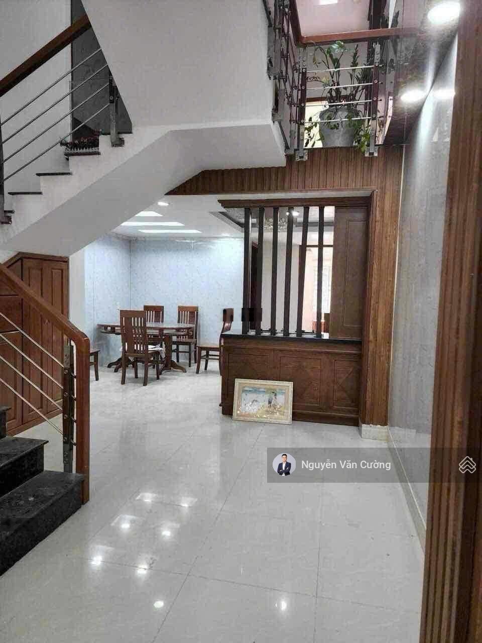 Bán nhanh !!! Nhà 3 tầng MT đường Chính Hữu góc kẹp kiệt - vị trí sát Phạm Văn Đồng, CV biển Đông