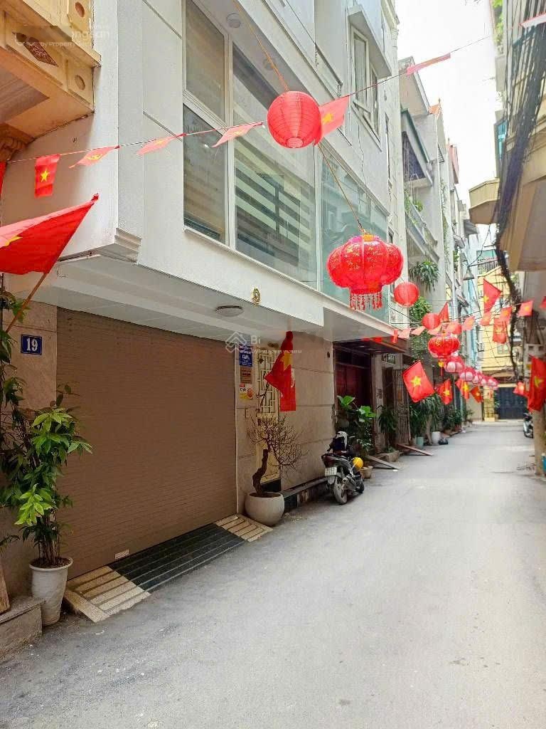 Bán gấp nhà Căn góc Lò Đúc 35m2 x MT 5m, ô tô đỗ