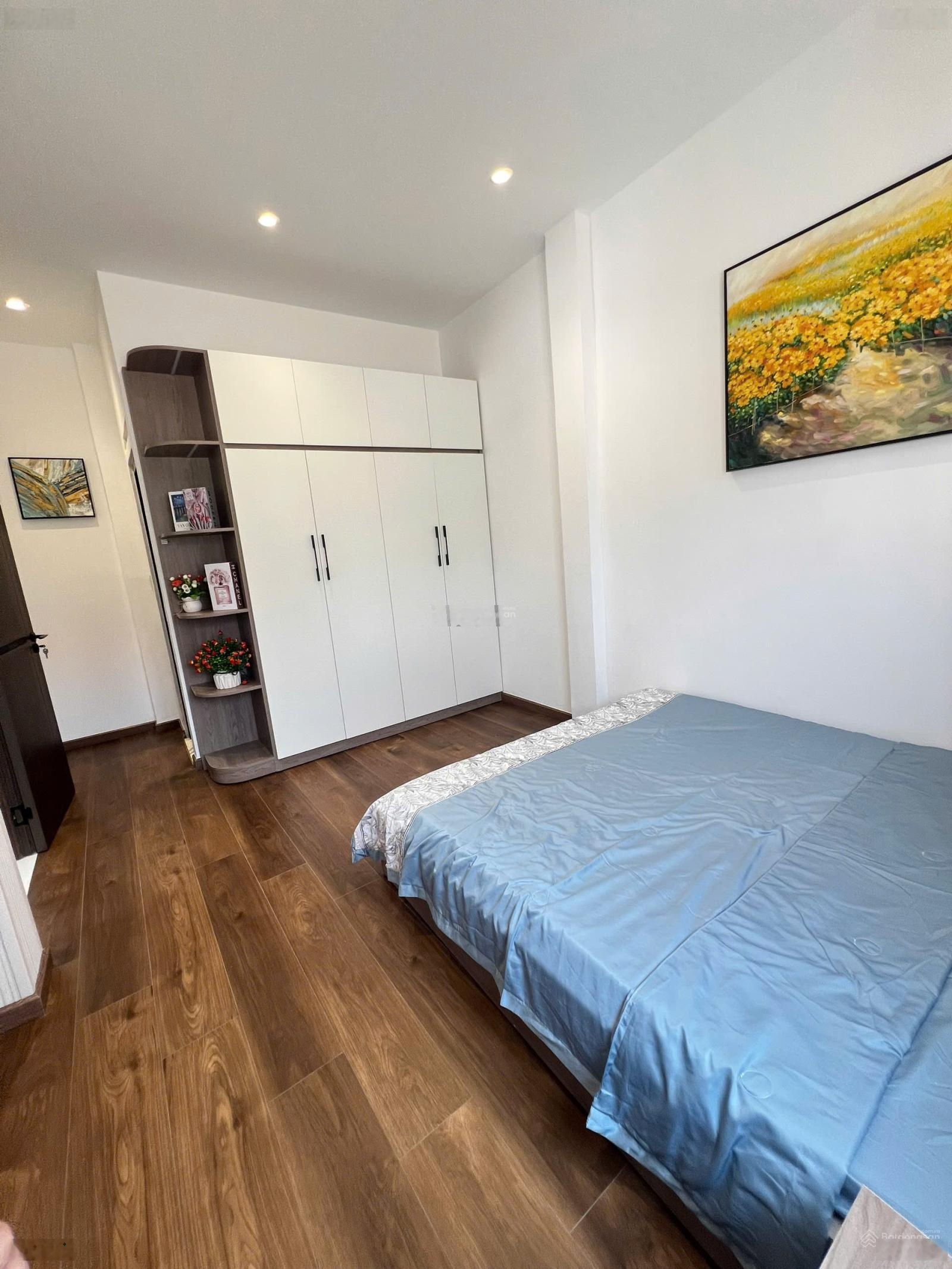 Nhà mới Gò Vấp, 3 Tầng, tặng full nội thất, 2 phòng ngủ rộng, 2 phòng làm việc rộng, 3 tỷ 6