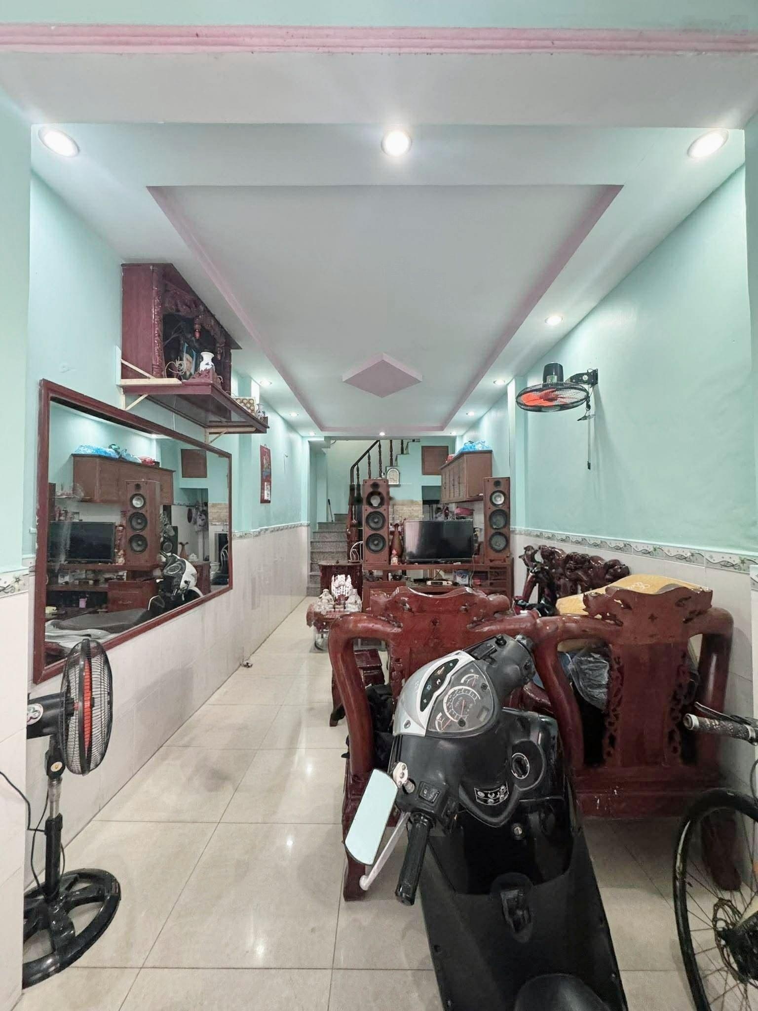 Giá Tốt Nhà Chính Chủ Hương Lộ 2 - Coppmart.