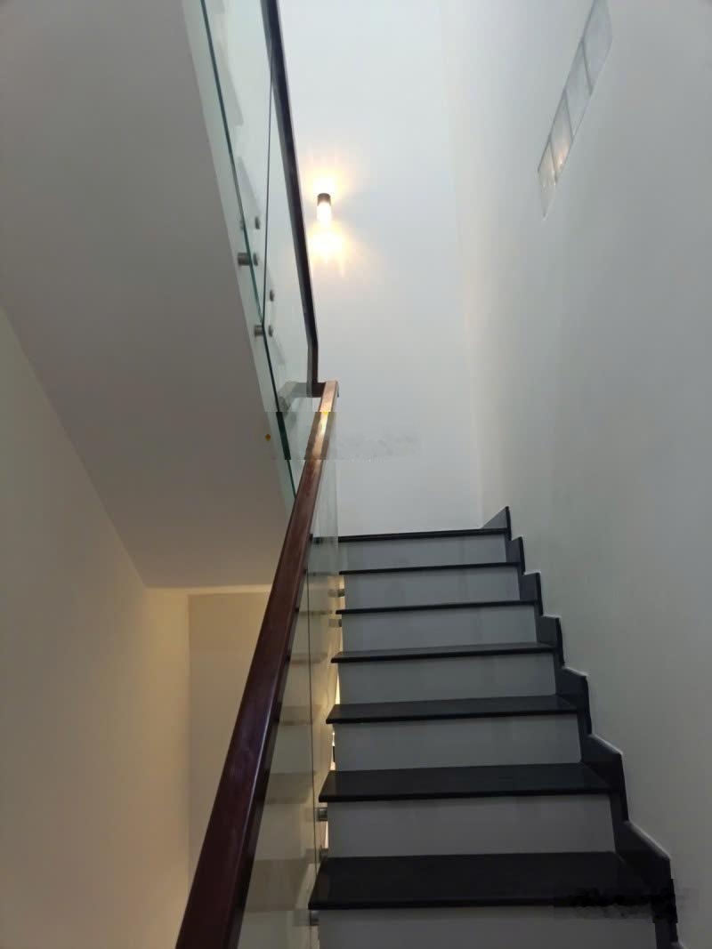 Nhà đẹp - 4 tầng - linh đông - hxh - chỉ hơn 8 tỷ