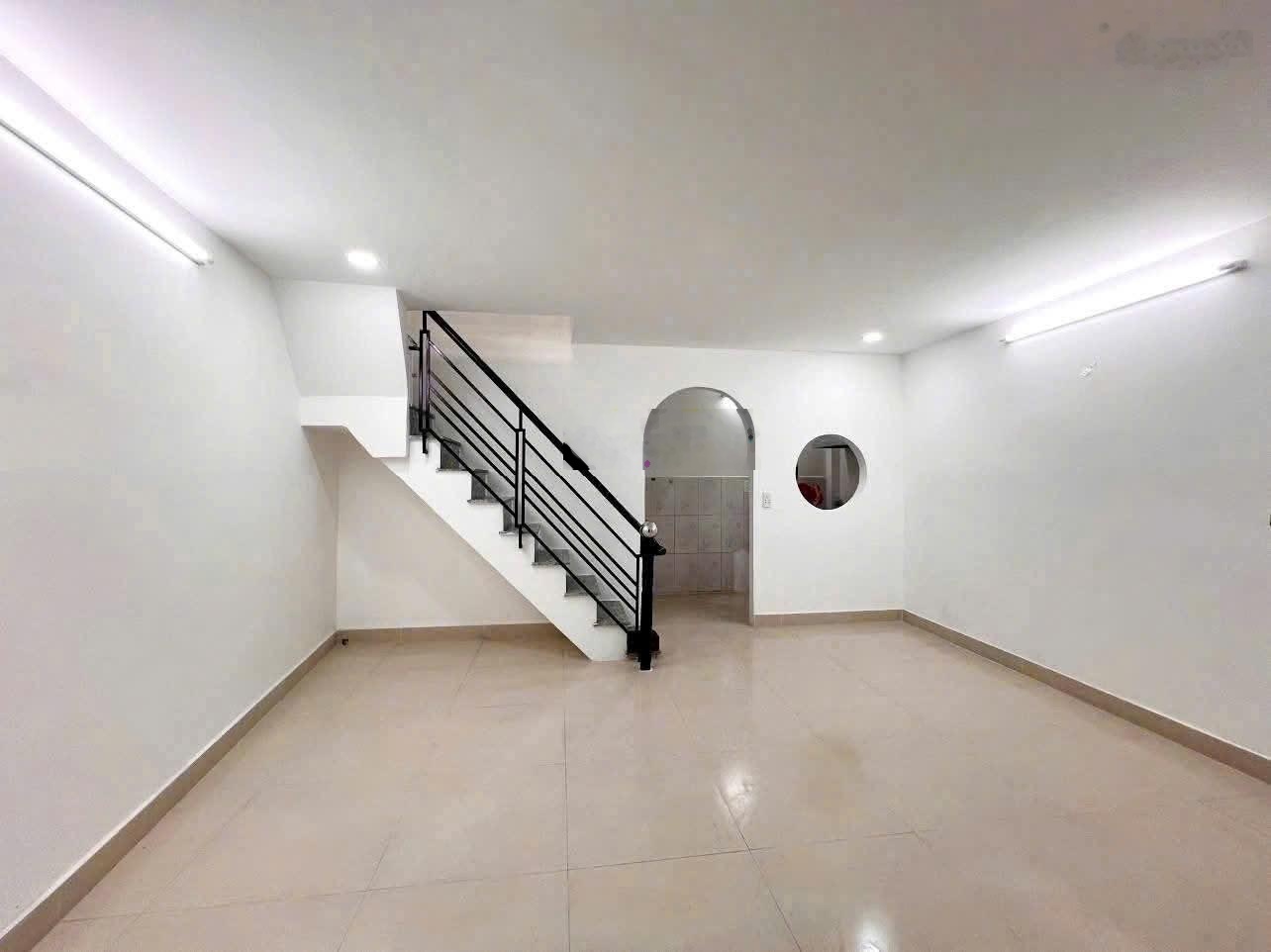 Bán gấp Nhà riêng tại Nguyễn Súy, Phú Thạnh, Quận Tân Phú, giá siêu hời 5,3 tỷ, 45m2