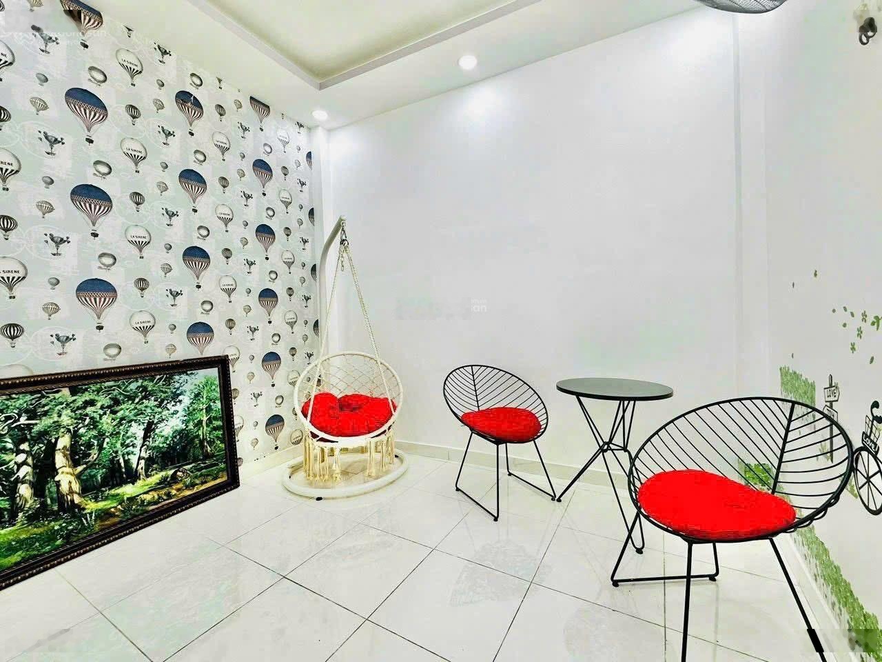 Cho thuê nhà nguyên can 4pn 3wc full nội thất hẻm 176/ đường số 2 p16