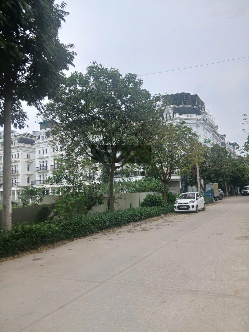 Bán đất phân lô Đại Mỗ, 56m2, MT4.8m, giá 9.98 tỷ, sát LOUIS, ô tô vào đất, ô tô đỗ, tránh ngày đêm