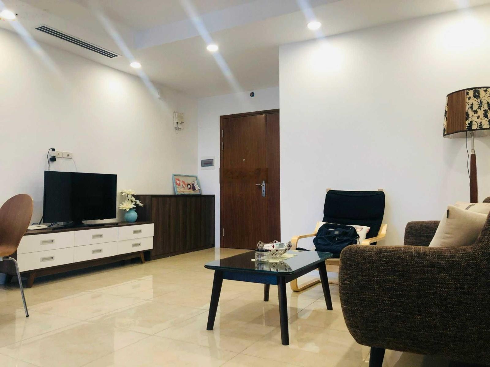Chính chủ cho thuê căn hộ Hà Nội Center Point 27 Lê Văn Lương, 2 phòng ngủ đủ đồ đẹp, giá 15tr/th