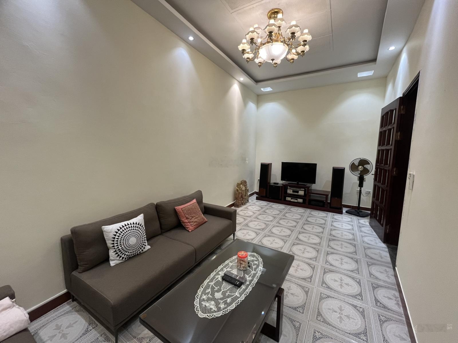 Bán nhà phố Phương Liệt, Thanh Xuân, ôtô vào nhà, 150m2, sổ đẹp, nở hậu, sẵn biệt thự 2 tầng, 35 tỷ