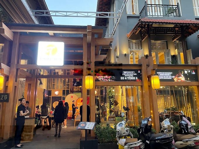Cho thuê nhà mặt phố Trần Hưng Đạo, diện tích 500m2, 1 tầng, mặt tiền 12m