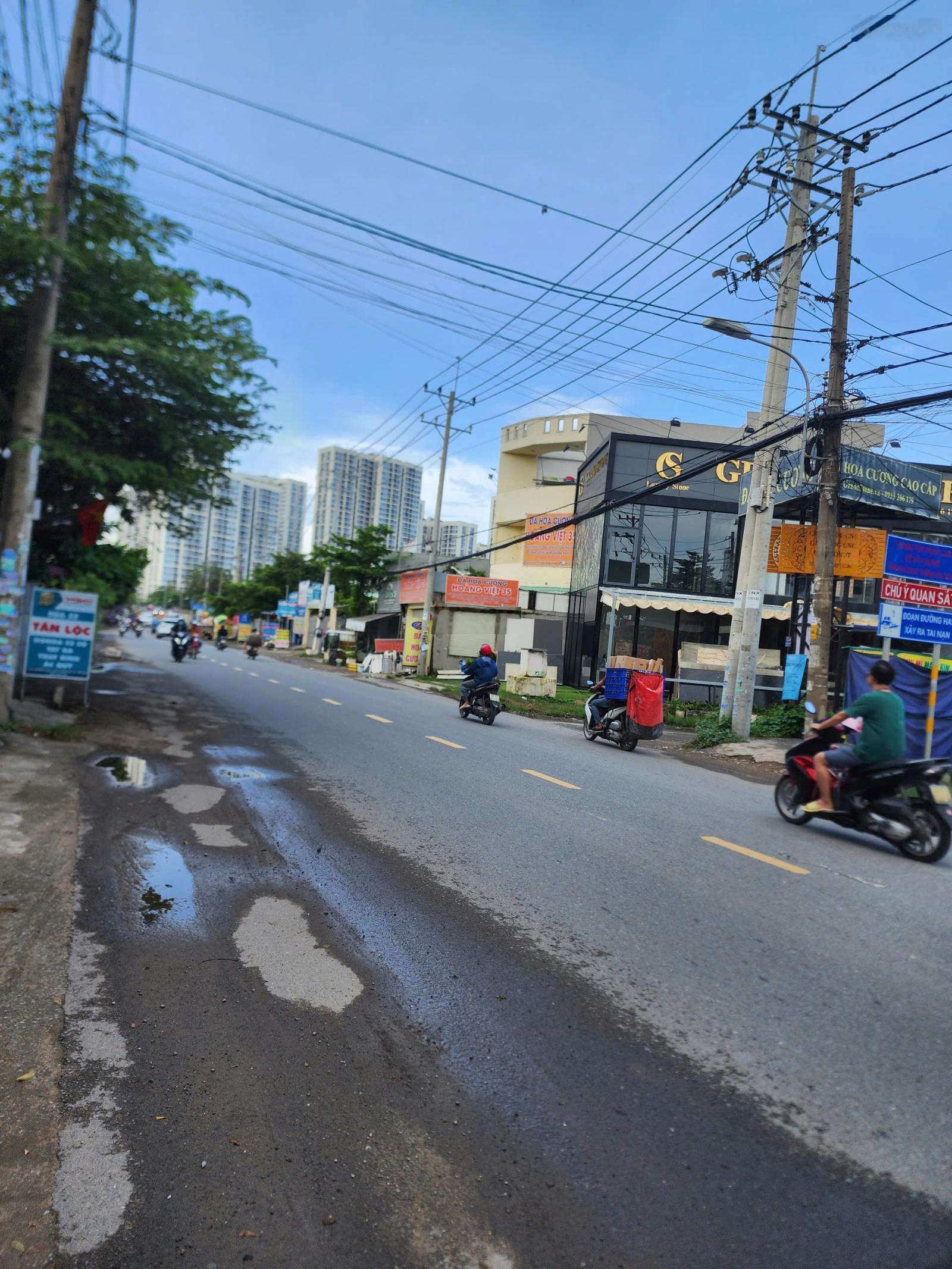 Đất HXT DT 100m2 giá 5.x tỷ sát Vinhomes Grand Park Q9, Nguyễn Xiển