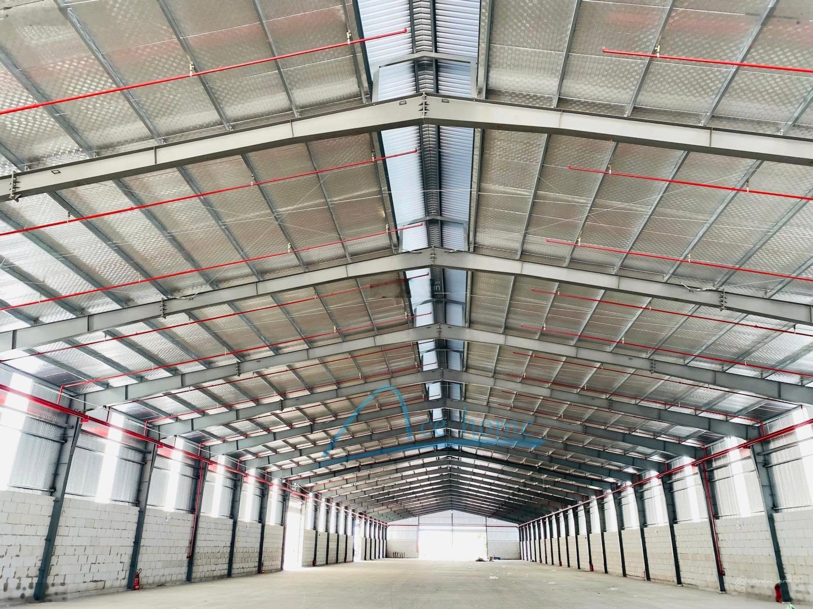 Kho riêng(tự quản), kho chung có thủ kho qlý (Dv Fulfillment)có PCCC, cont vao 24/24 giá 60,000đ/m2
