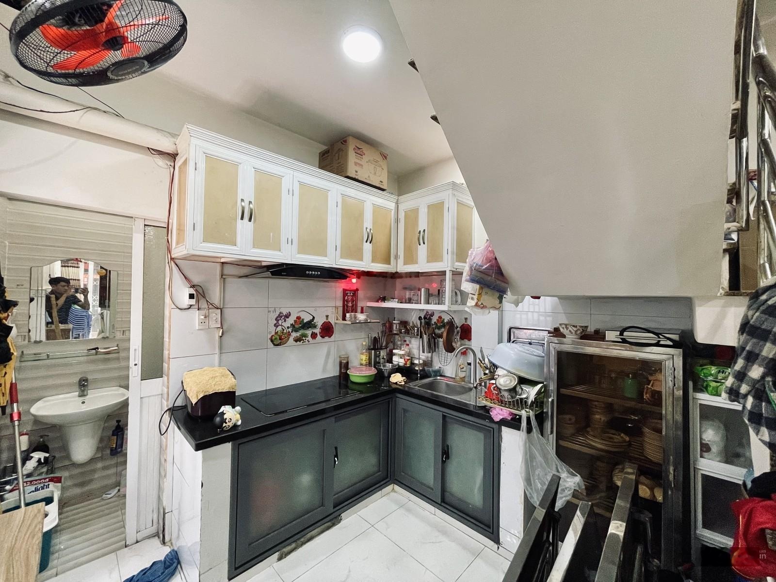 Quận 1 - Võ Văn Kiệt, nhà góc 2 mặt thoáng, hẻm thông 2PN 60m² SHR 4.799 tỷ