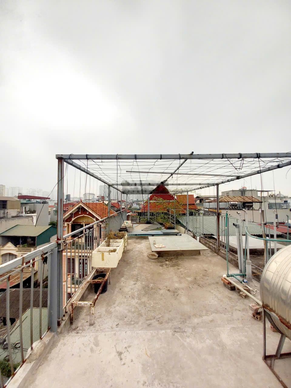 Chính chủ bán nhà phố Phạm Văn Đồng Hà Nội, DT 42 m, ô tô vào nhà, giá 14,5 tỷ