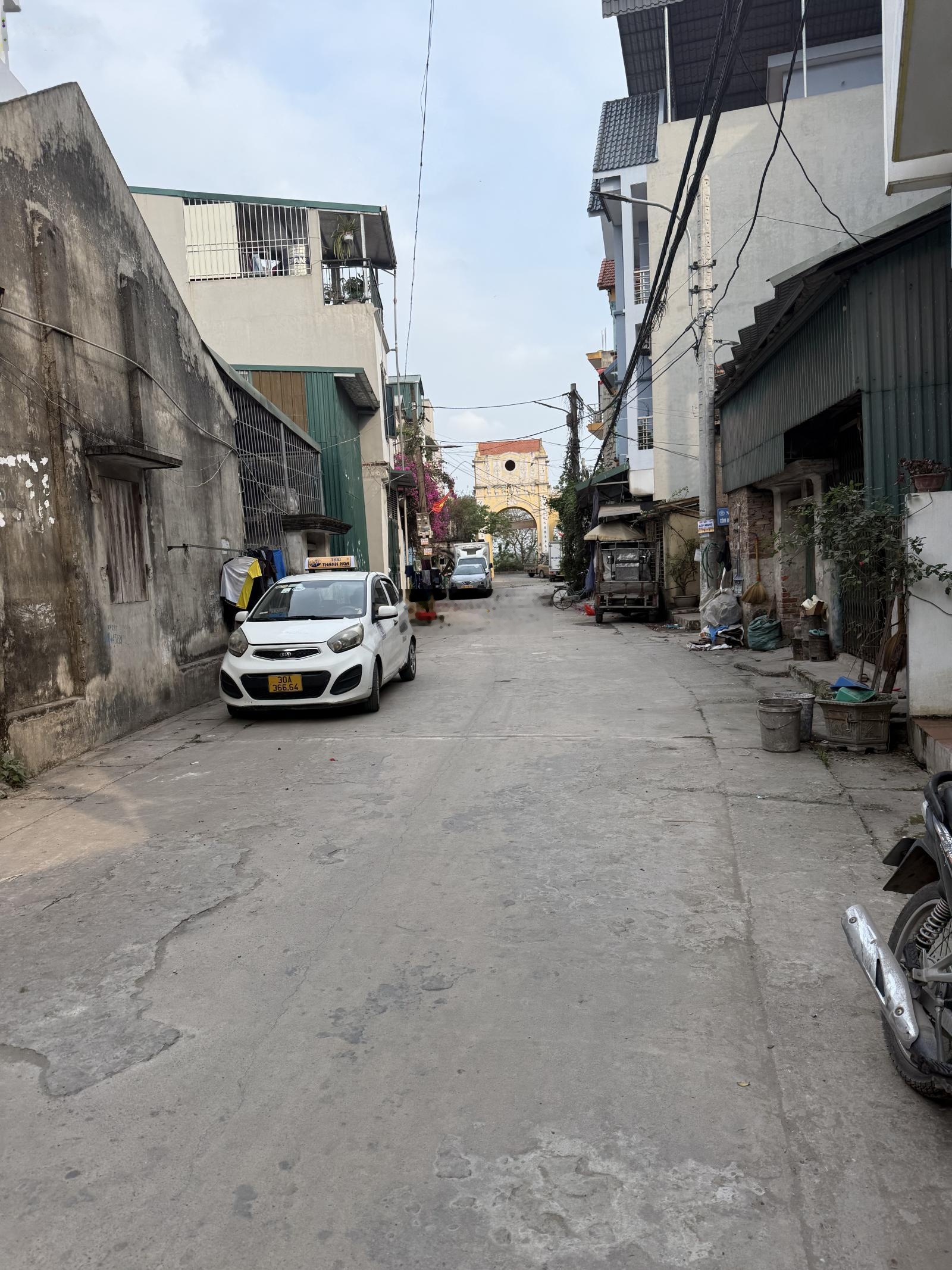 Bán nhà tứ hiệp thanh trì full nội thất về ở ngay diện tích: 40m nhà 4 tầng cách