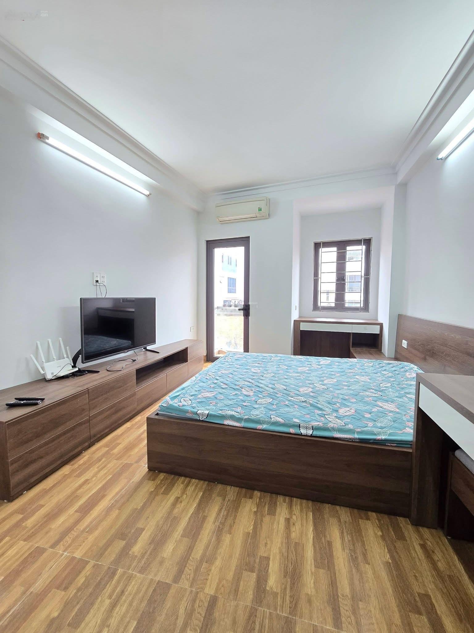 Nhà phú mỹ nam từ liêm ngõ rộng 5 tầng full nội thất ở ô tô cách nhà 5m.giá 7.5 tỷ
