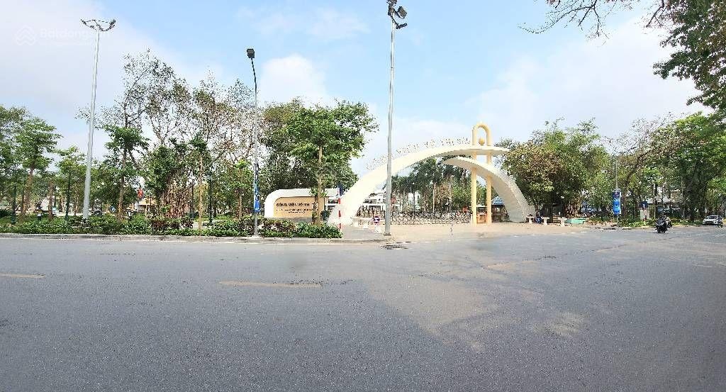 Hiếm Võ Thị Sáu - nhà mặt phố - vỉa hè - kinh doanh sầm uất ngày đêm - 90m2 - 3x tỷ