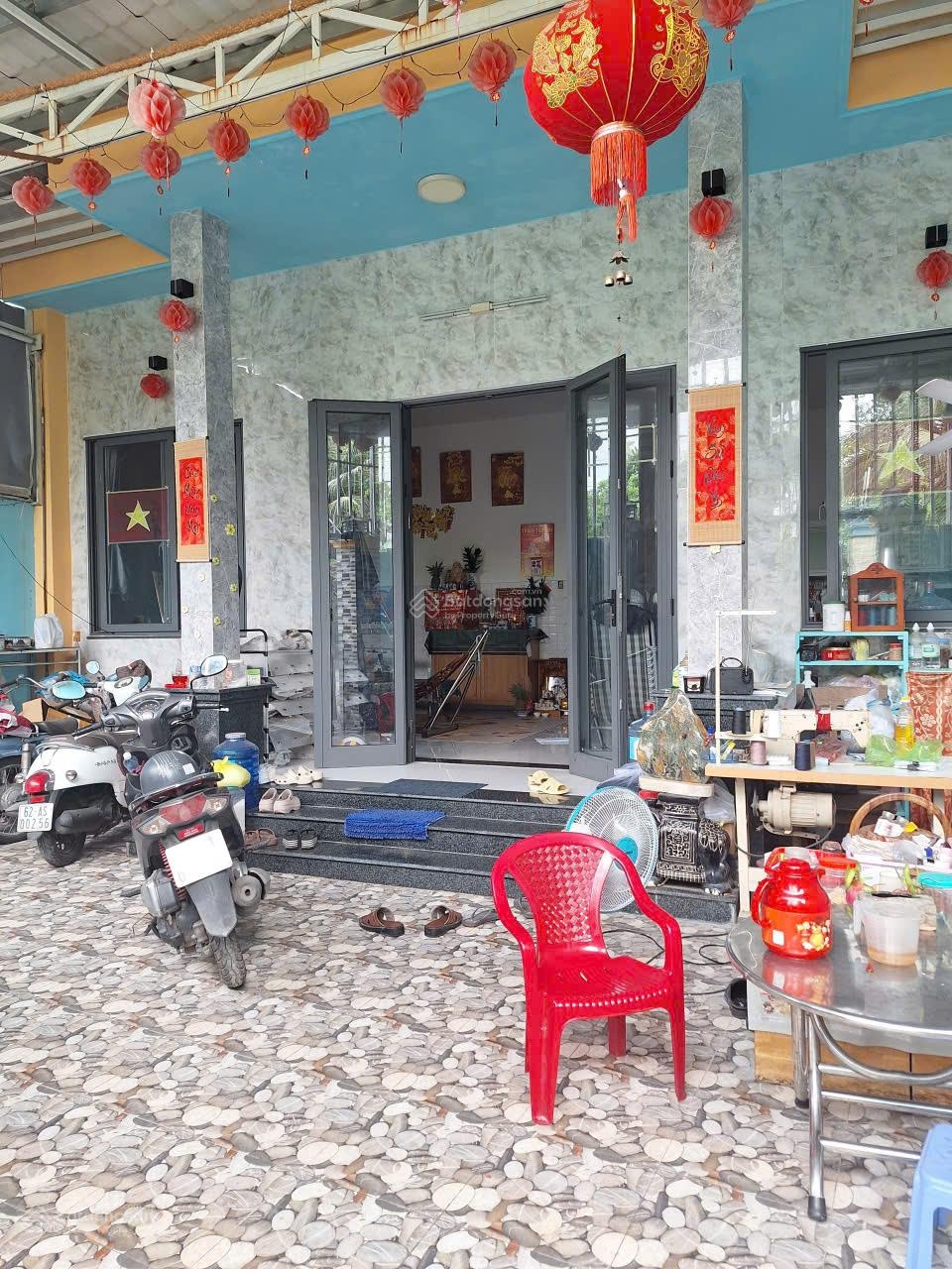 Bán đất tặng nhà mới xây 8,5 x 21m tại Phường Thủ Dầu Một