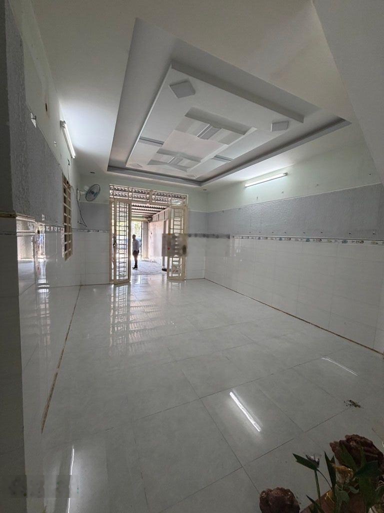 Nhà mặt tiền tân thông hội - ngay bò tơ hồng đào - 5x30 trệt lầu 4pn - chỉ 2 tỷ 990