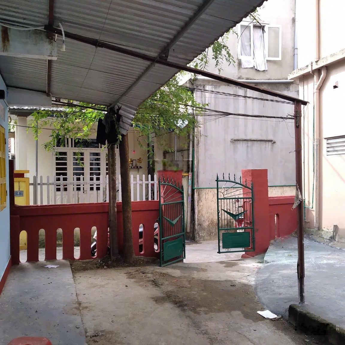 Bán đất Nội Thành Huế. Phù hợp kinh doanh homestay, mở nhà trẻ, an cư ... Giá bán : 4 tỷ 850