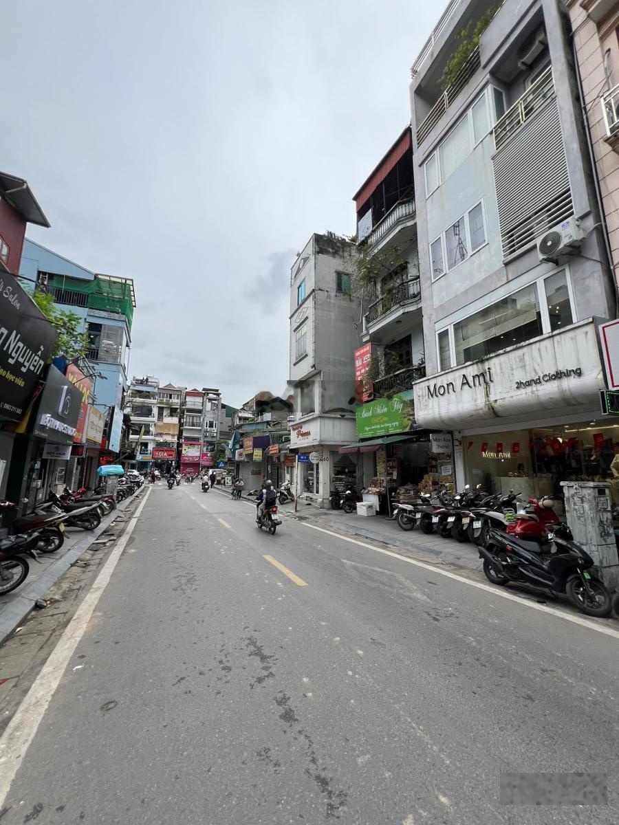 Tạ Quang Bửu. Siêu phẩm mặt phố giá đầu tư, vị trí cực đẹp quá hiếm. Khách mua xây Building quá đẹp
