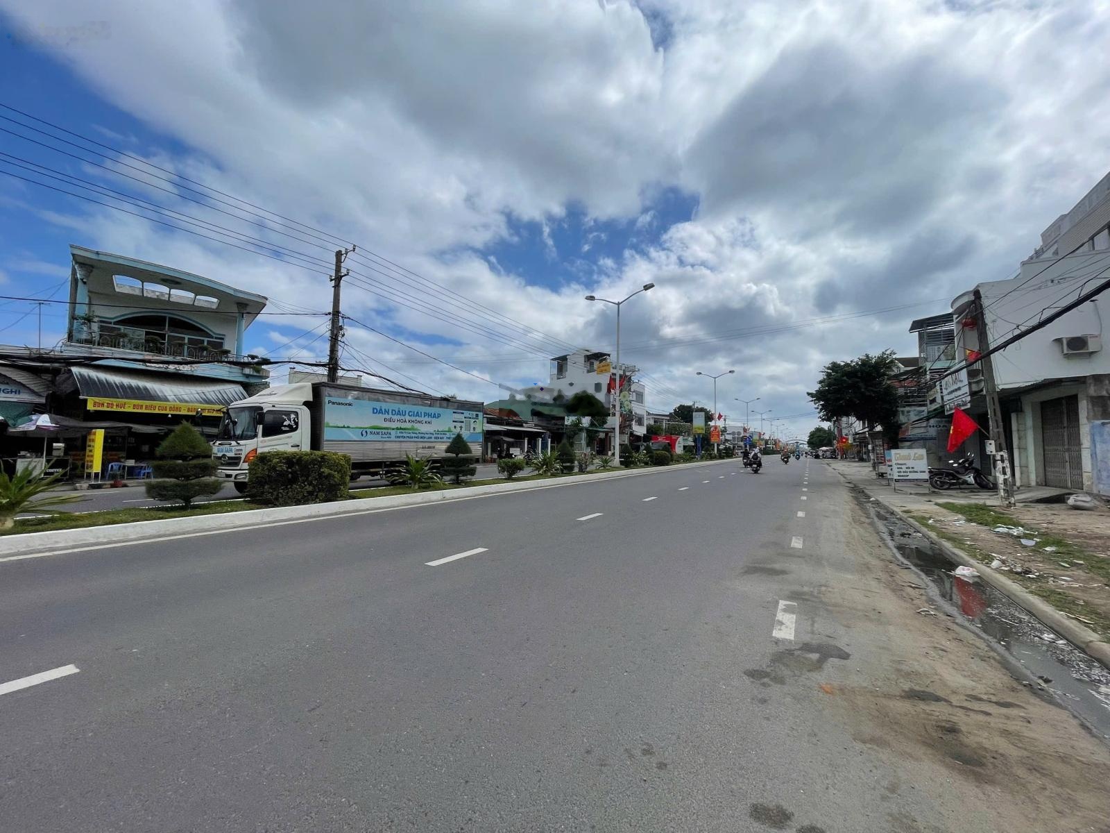 Cho thuê kho xưởng 23/10 ( cầu ông bộ)