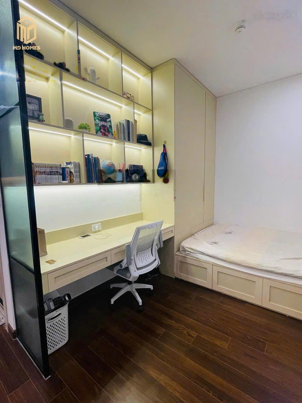 Cho thuê căn hộ 1n+.masteri d_vinhomes smart cty_full đồ_giá 12,5tr.lh/zalo0975999662