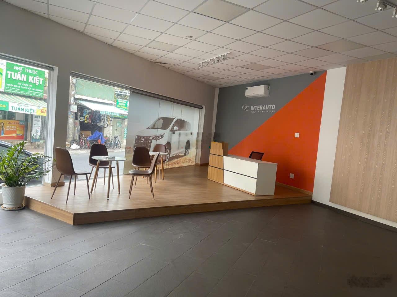 Cho thuê nhà 2 mặt tiền 1 trệt 2 lầu mặt bằng rộng 40m kinh doanh đa ngành nghề