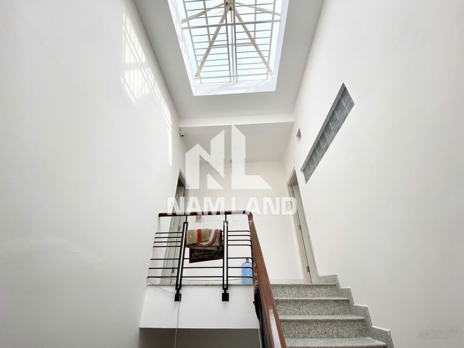 Nhà gần Nguyễn Hoàng - Lương Định Của ngang 5m 2 lầu 4 phòng giá thuê 25tr