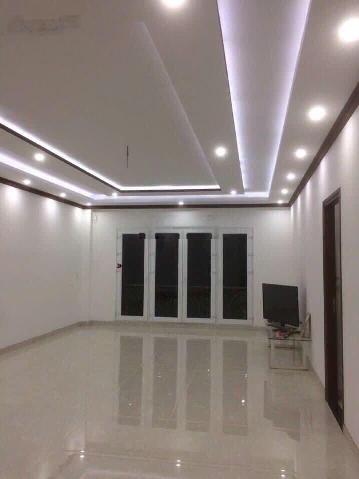 Bán gấp tòa nhà Hoàng Diệu 2 , Phường Linh Chiểu , Q. Thủ Đức gần trường Đại học công nghệ k thuật