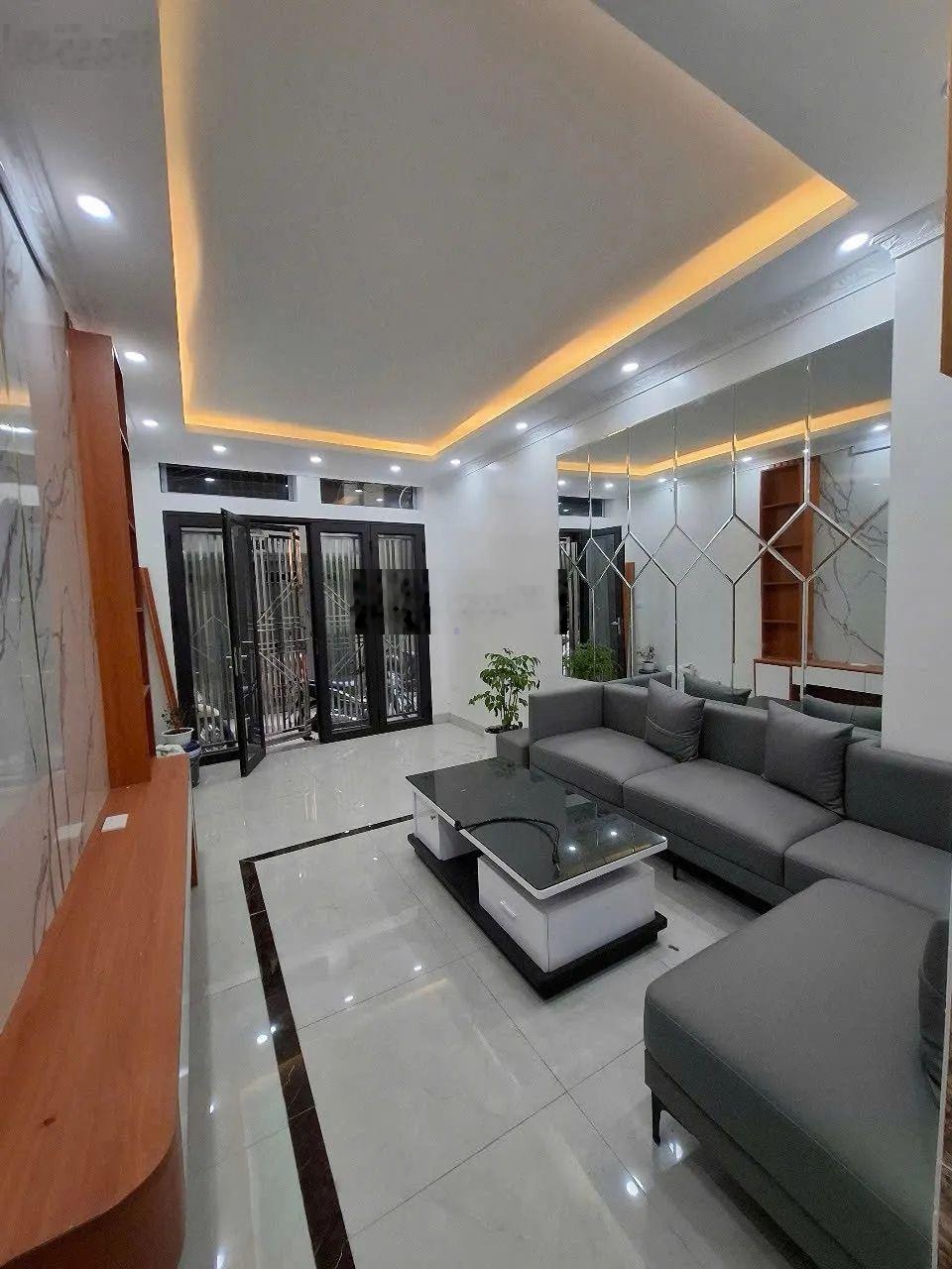 Siêu phẩm nhà mới 5 tầng thang máy - khu phân lô vip tô hiệu - lõi hà đông.40m2 5tầng giá11ty