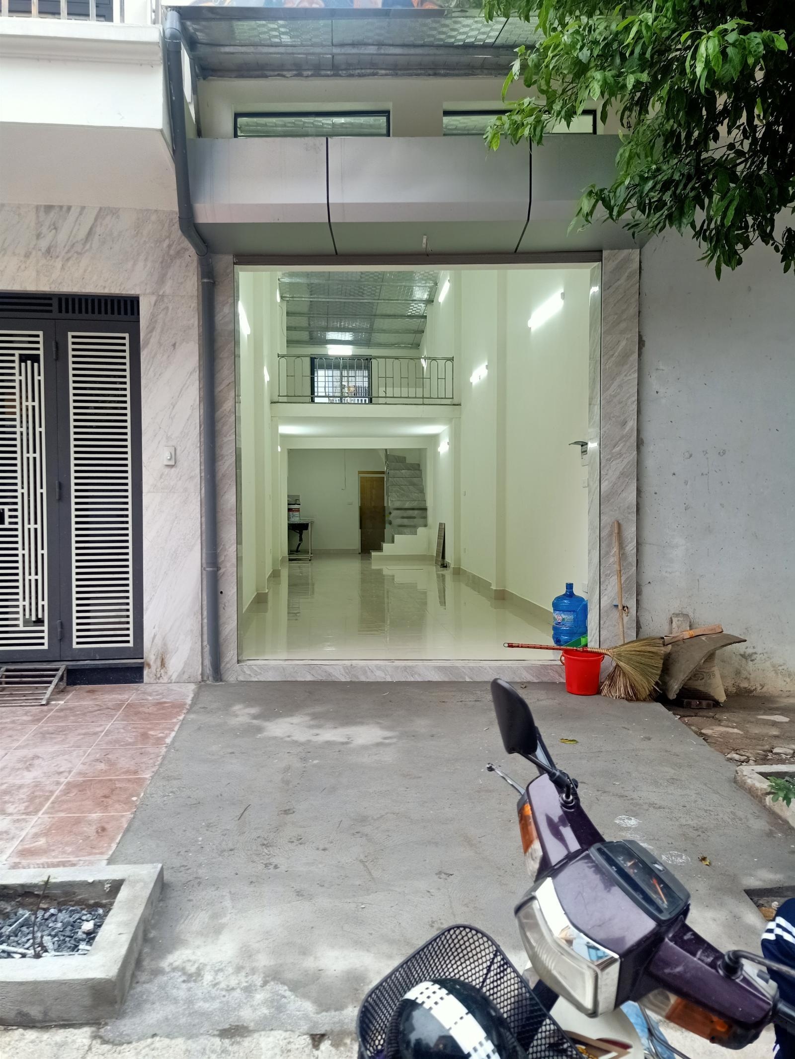 Chính chủ BÁN NHÀ ĐẤT SỔ ĐỎ CHÍNH CHỦ DIỆN TÍCH 44,8m² gõ 172 Phú Diễn