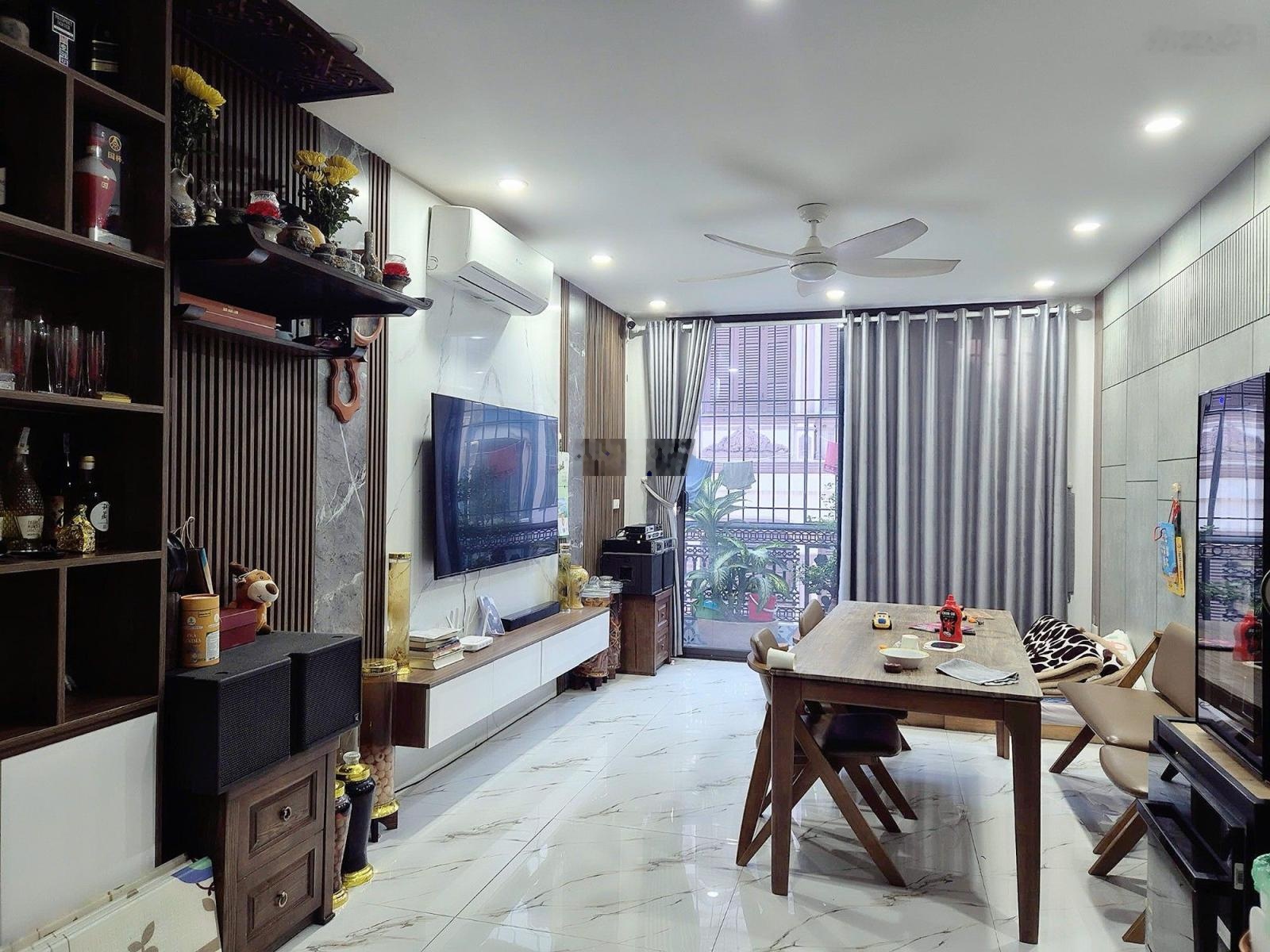 Bán nhà kim đồng hàng hiếm - phân lô - 41m 6 tầng thang máy - ô tô đỗ cửa