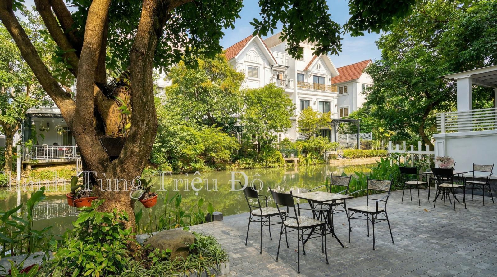 Bán Biệt Thự Hoa Phượng Vinhomes Riverside - 237m2 Có Hầm - Giá 86 Tỷ (CẦN TIỀN GẤP)