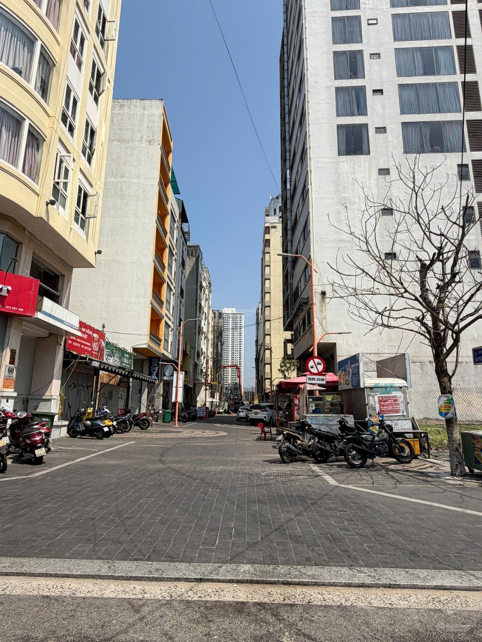 Duy nhất 1 lô đất mặt tiền ngô thì sĩ cần bán, phố tây sầm uất, gần biển