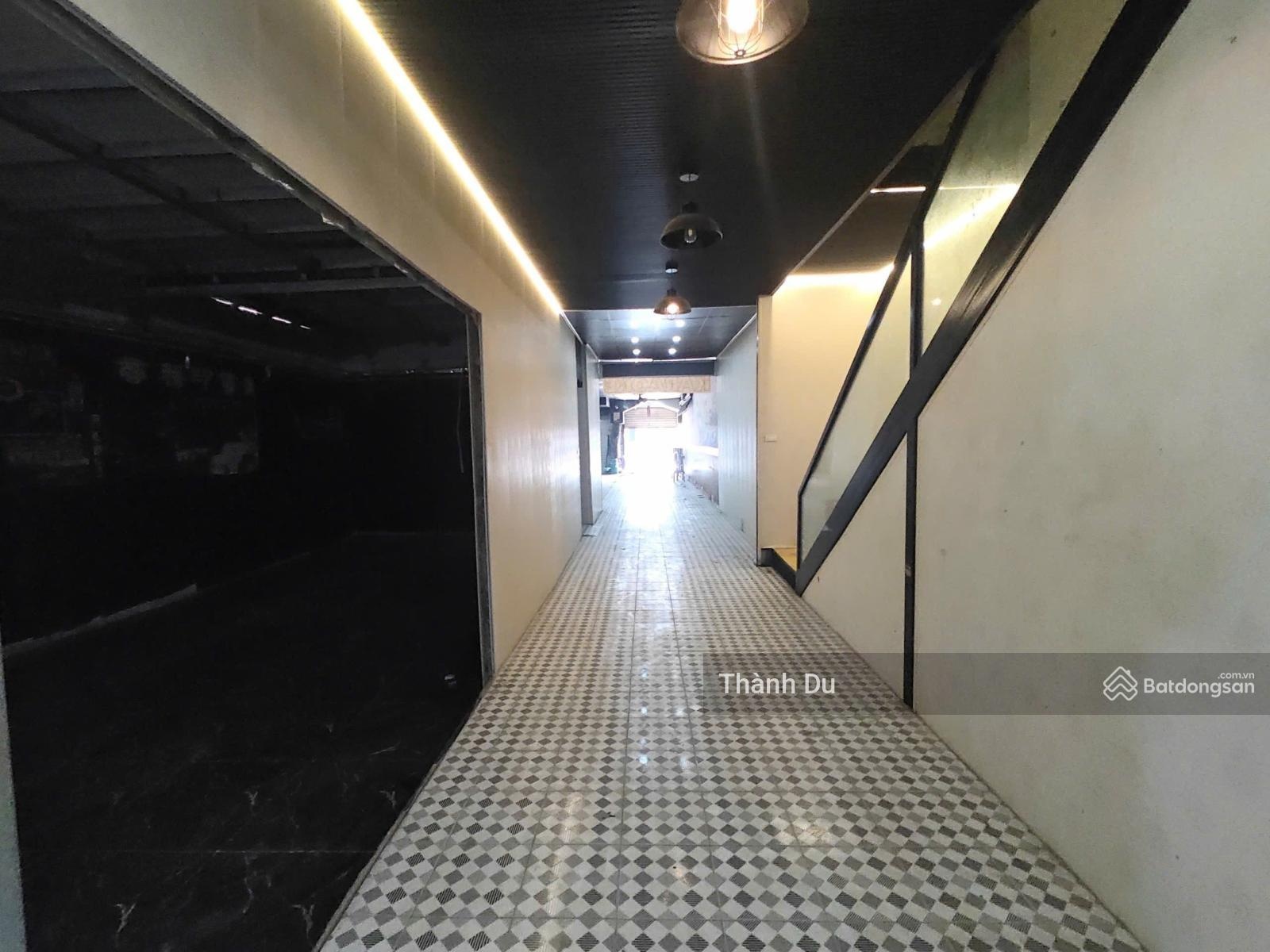Cho thuê kho xưởng Thạch Cầu, Long Biên 135m2, giá 10 triệu / tháng
