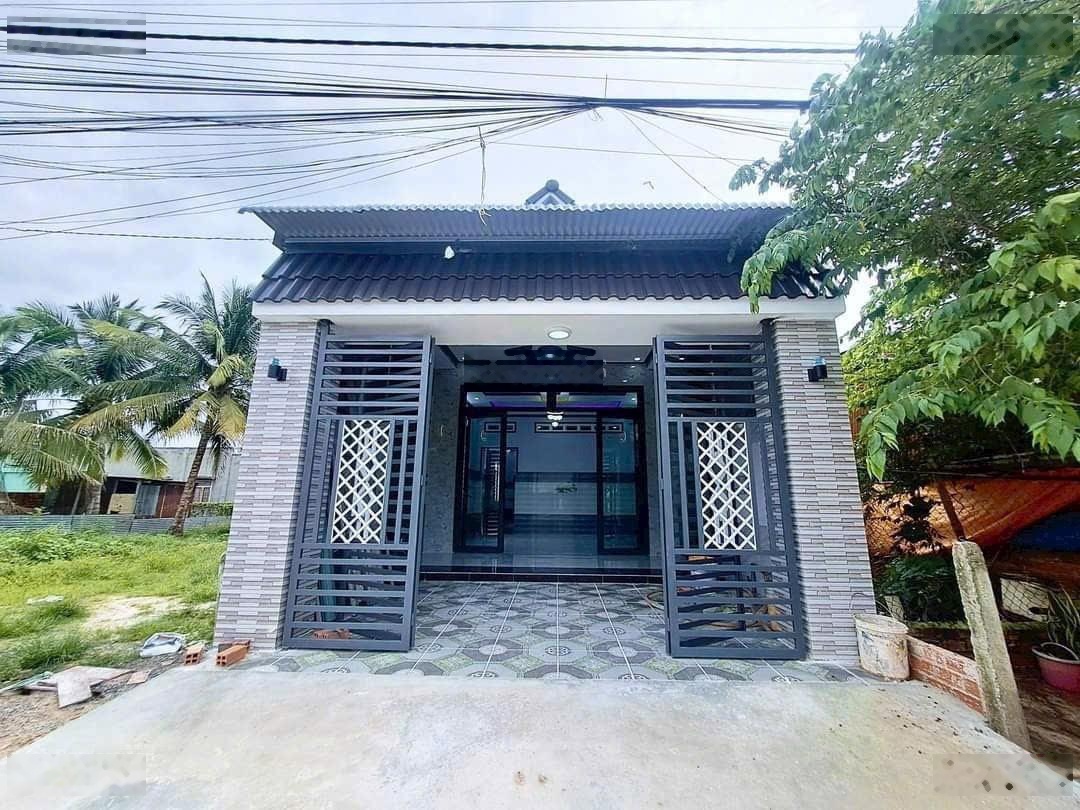 Chuyển nhượng gấp căn cấp 4 đường Trịnh Như Khuê 2PN, 100.5m2 siêu hot. Lh: 0795014301